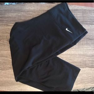 NIKE DriFit CROP LEGGINGS